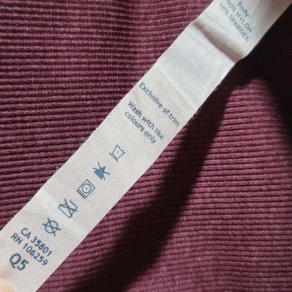 lululemon 10 High-Waist Burgundy Cropped Capri Leggings Athleisure Activewear - Picture 7 of 8